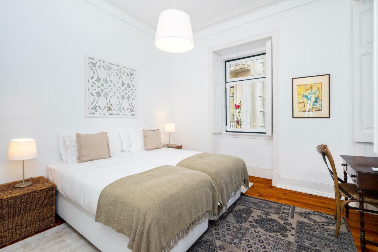 4 Bedroom Apartment On The City Center ลิสบอน ภายนอก รูปภาพ
